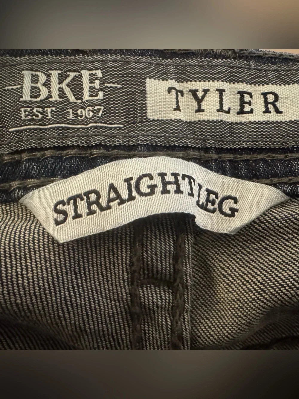 BKE Tyler Straight Stretch Jeans Mens 36XL Blue Distressed Denim Pants